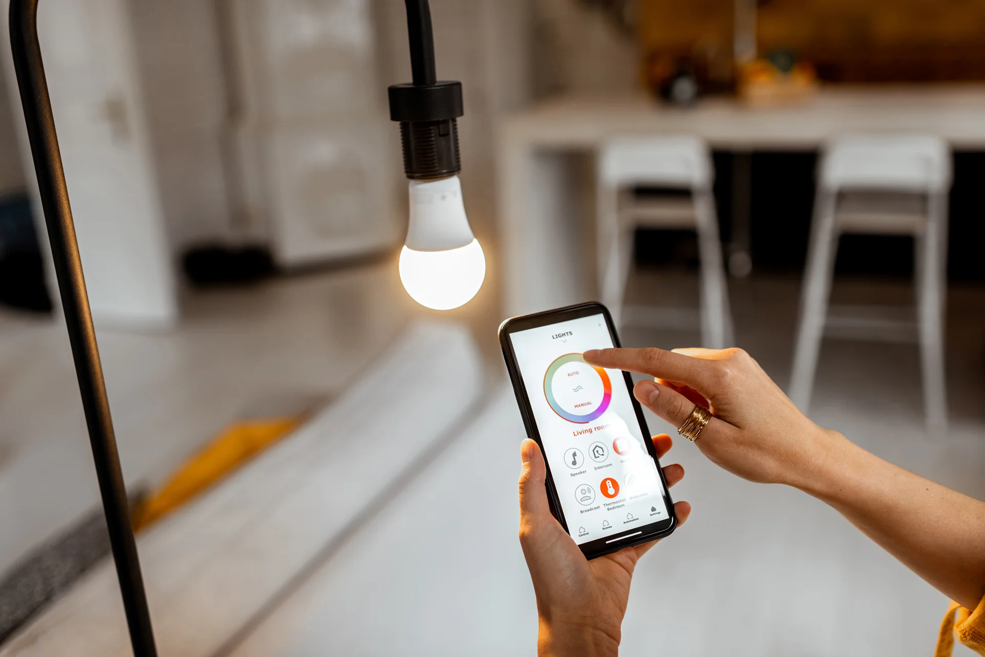 Controlling smart home lighting via mobile app