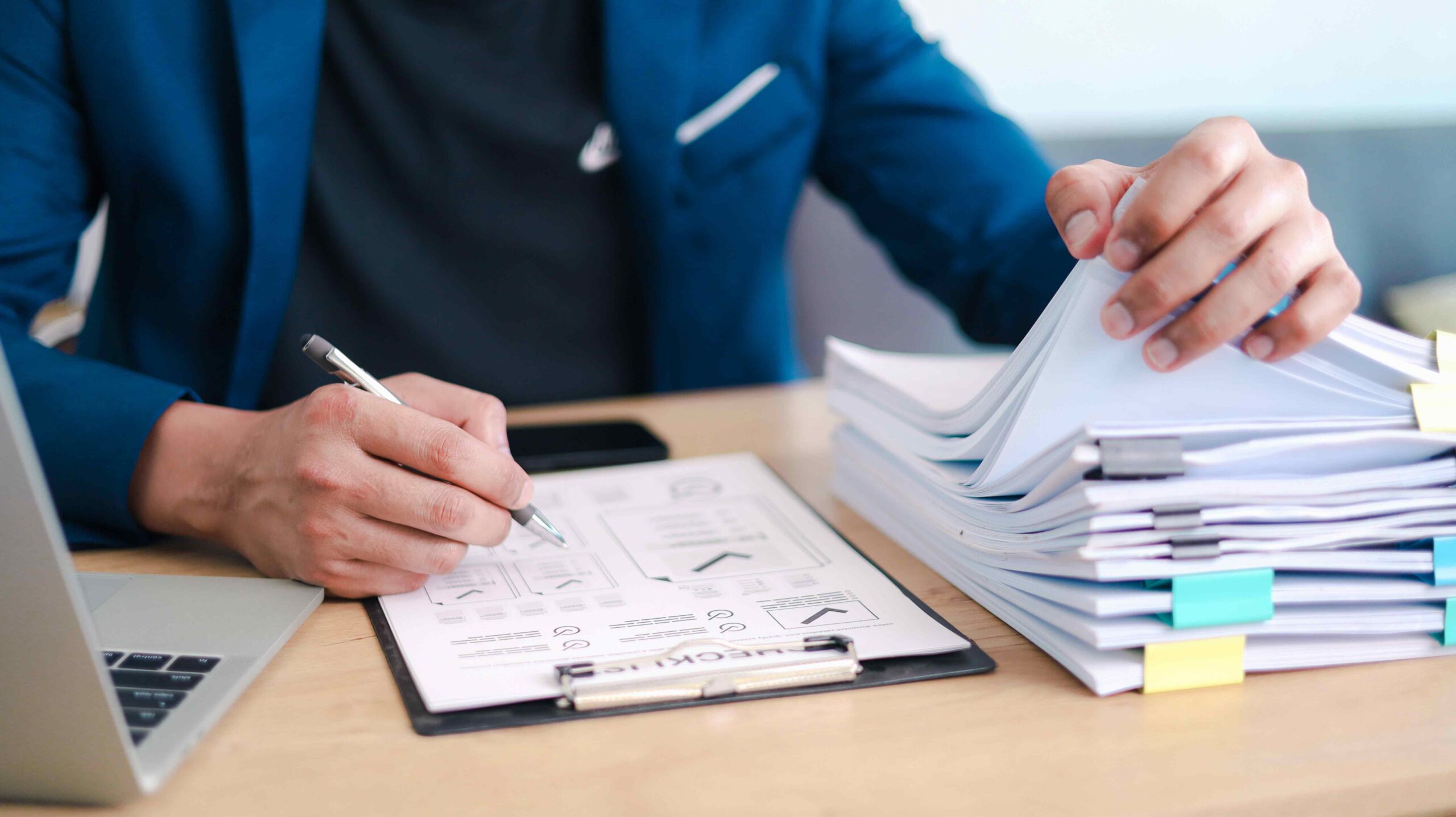 Compliance and reporting scaled