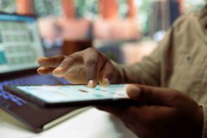 Earlier insight into costly usability issues scaled