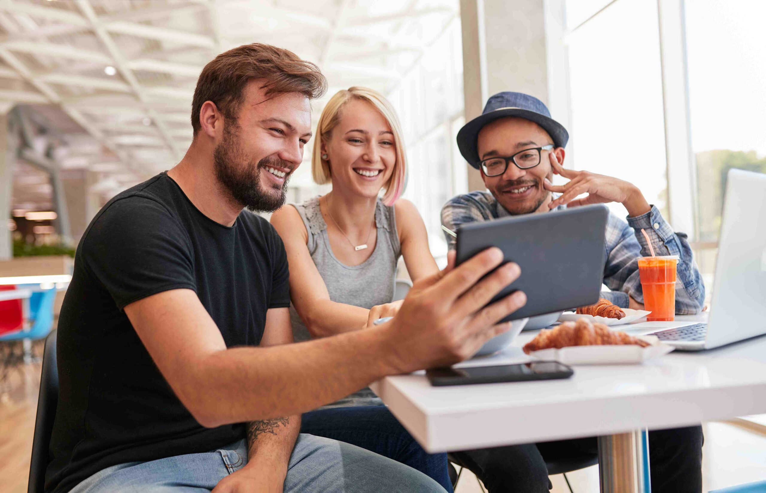 Team conducting Cross-Browser Testing together